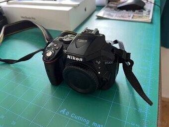 Nikon D5300 - 14149 expozicí