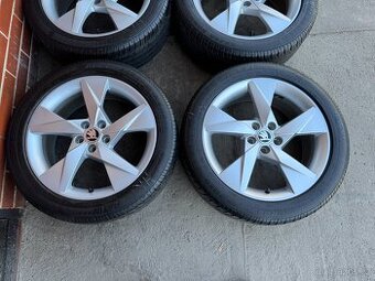 Alu 17" 5x100,škoda Volans + letní pneu 80%, Scala