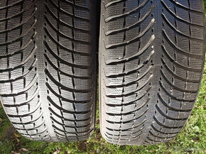 2 zimní pneumatiky Michelin 235/55/19 6mm