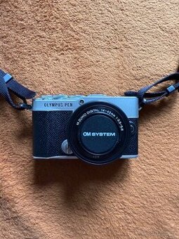 Olympus PEN E-P7 + 14-42 mm EZ stříbrný