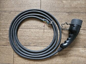 Kabel k nabíječce s koncovkou Type 2
