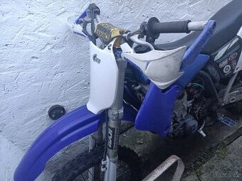 Yamaha cros 400 ccm - 1