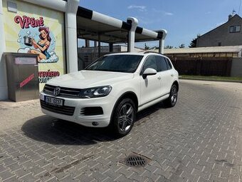 VW Touareg 3.0 TDI V6 176 kW – vzduchový podvozek,kamera 360