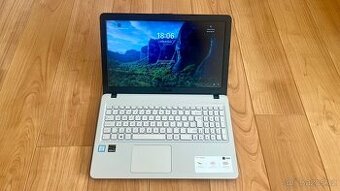 Asus VivoBook X543U 15,6"