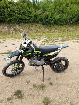 Stomp z3 140
