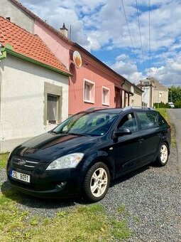 Kia Ceed kombi 1.6 crdi 85kw najeto 211000km