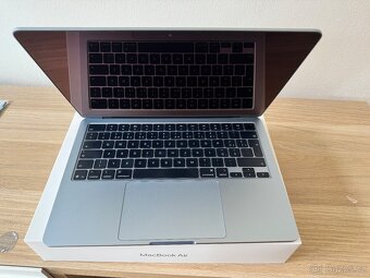 Prodám / vyměním MacBook Air M4 16GB/256GB - Blankytně modrý