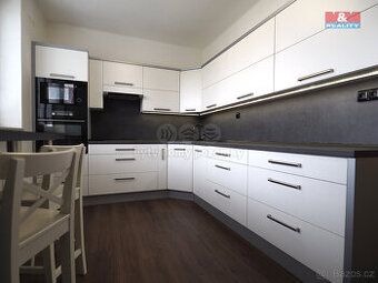 Pronájem bytu 2+1, 64 m², Frýdek-Místek, ul. Brožíkova