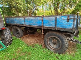 Dobrý den prodávám valník 3,5 tuny sklápěcí bez spz