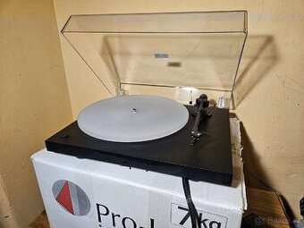 Pro-ject Debut II HiFi gramofon