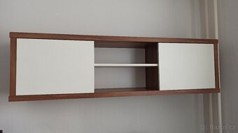 VELKÝ SET NÁBYTKU SUPER STAV BYTELNÉ 3 CM LAMINO