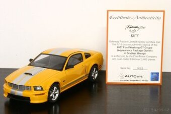 FORD Mustang Shelby GT - AUTOart 1:18