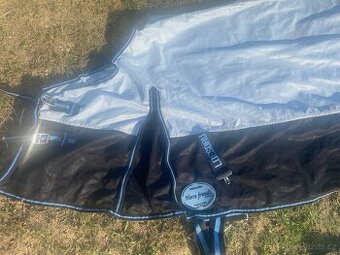 Letní lehká deka proti mouchám