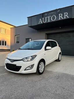 Hyundai i20 1.3 Benzin = Navi, r.v 2013, 96623km, Top Stav = - 1
