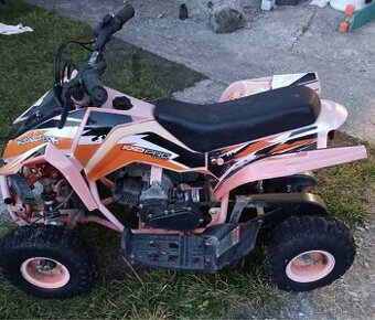 Dětská benzínová čtyřkolka na náhradní díly