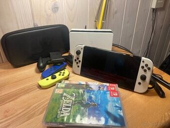 Nintendo switch OLED + hry a joy sticky na víc