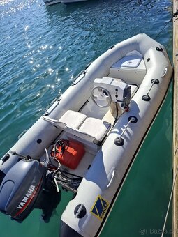 Prodám motorový člun zodiac gumový rozskládací kyl pevny