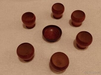 Kalíšky na vajíčka dřevěné