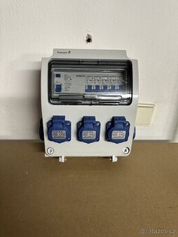 Zásuvková skříň FAMATEL 5x230V