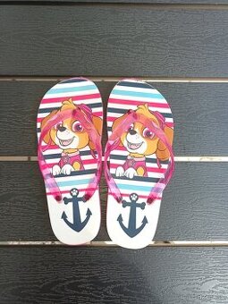 Dívčí žabky se Skye