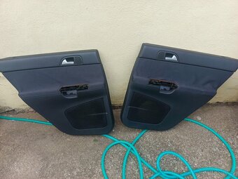 Tapecírunky a stahovačka na Volvo V50