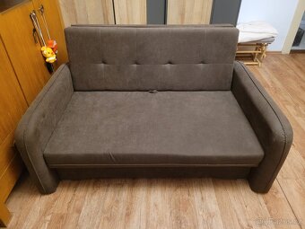 Čalouněná rozkládací sedačka - 1