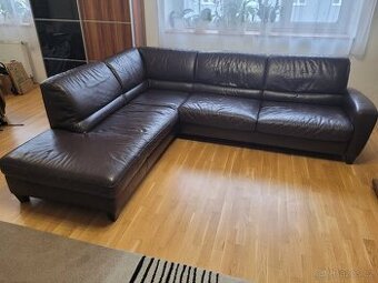 Kožená, rohová sedací souprava.