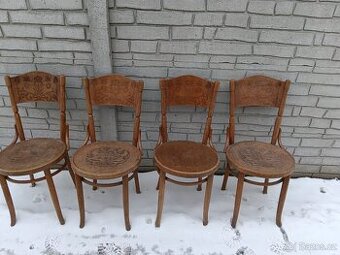 4 ks židlí