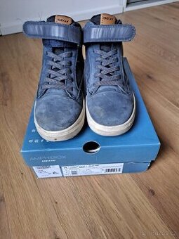 Chlapecké zimní boty zn. Geox, vel. 39