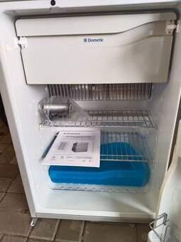 Absorpční lednice / lednice do karavanu 12v, 230 ,plyn l