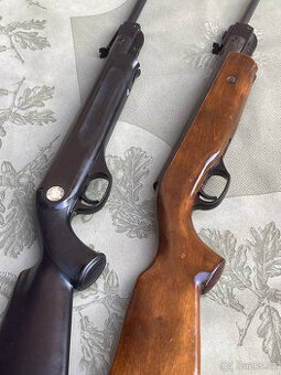 Vzduchovka IJ-38 v dobrém stavu. Plně funkční. Cena za kus 2