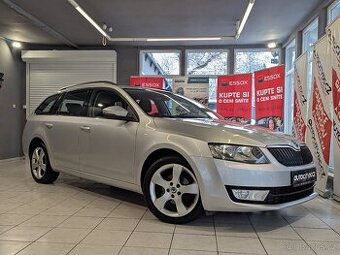 Škoda Octavia KOMBI 1.6 TDi 81kW DSG STYLE, KESSY, PDC