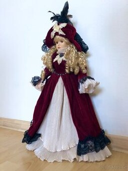 Porcelánová panenka