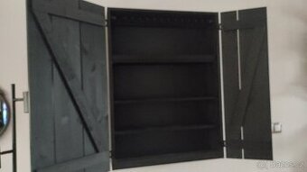 IKEA závěsná skříňka barová