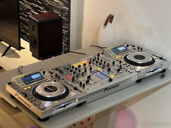 Pioneer CDJ 2000 + DJM 2000 Platinum