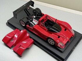 FERRARI 333 SP HOTWHEELS 1:18
