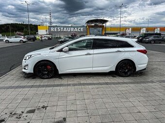 Hyundai i40 1.7 CRDi 120 kW – plná výbava + unikátní úpravy