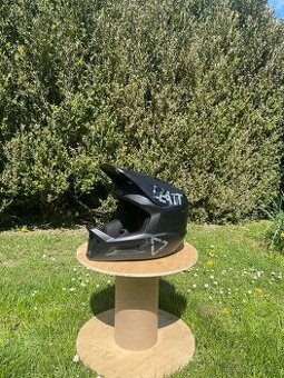 Prodám integrální helmu LEATT MTB Helm Gravity 1.0 (vel. M)