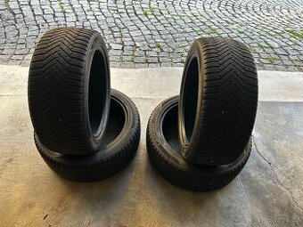 235/45/R18