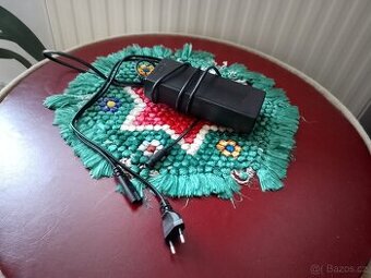Nabíječka k elektro koloběžce InMotion S1F