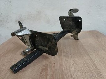 Simson skutr držák motoru