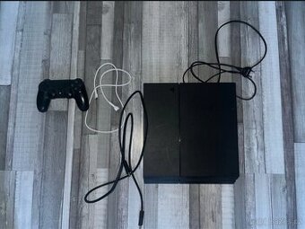 Playstation 4 konzole