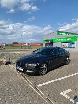Jaguar XE R-sport