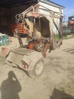Nakladač UNHZ 500