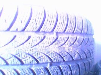 zimní sada 215/50/17