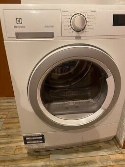 Sušička prádla Electrolux EDH3686GDE