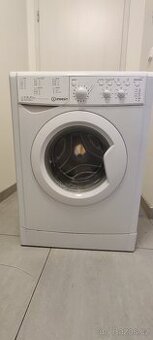 Indesit IWSC51051