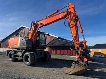 Hitachi ZX 140, kolové rypadlo