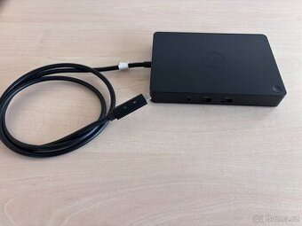 Dokovací stanice Dell WD15 + 130W adaptér