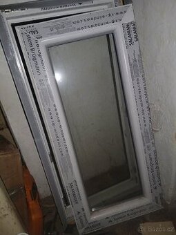 Plastové okno 1000x500 mm (š×v)